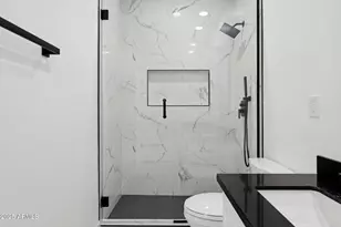 22423 N 54th Pl, Phoenix, AZ 85054 - Photo 85