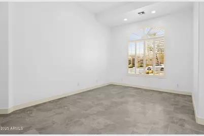 22423 N 54th Place, Phoenix, AZ 85054 - Photo 13