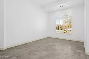 22423 N 54th Pl, Phoenix, AZ 85054 - Photo 13