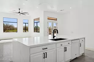 22423 N 54th Pl, Phoenix, AZ 85054 - Photo 43