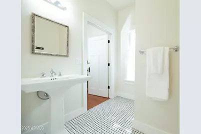 69 W Lynwood Street, Phoenix, AZ 85003 - Photo 19