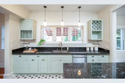 69 W Lynwood Street, Phoenix, AZ 85003 - Photo 13