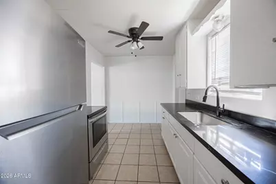 1915 N 26th Place #4, Phoenix, AZ 85008 - Photo 11