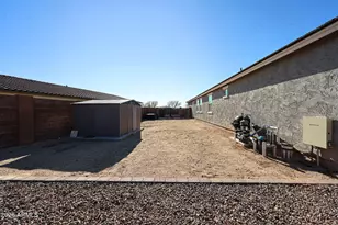 13224 W Cordia Ln, Peoria, AZ 85383 - Photo 19