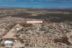 1886 E Robins Roost Trail, Huachuca City, AZ 85616 - Photo 3