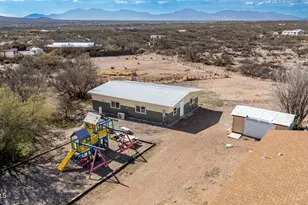 1886 E Robins Roost Trail, Huachuca City, AZ 85616 - Photo 9