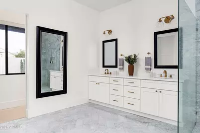 4223 N 41st Place, Phoenix, AZ 85018 - Photo 13