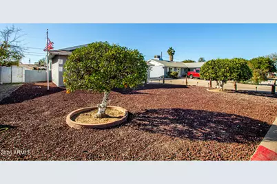 12816 N 111th Drive, Youngtown, AZ 85363 - Photo 3