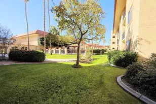 10330 W Thunderbird Blvd, Sun City, AZ 85351 - Photo 1