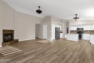 15244 W Melissa Ln, Surprise, AZ 85374 - Photo 11