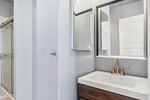 18812 North 22nd St, Phoenix, AZ 85024 - Photo 51