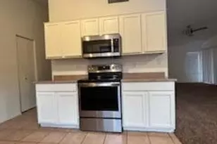 4621 E Abraham Ln, Phoenix, AZ 85050 - Photo 9