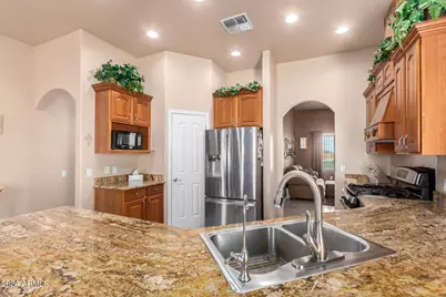 6786 W Gelding Lane, Coolidge, AZ 85128 - Photo 17