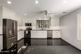 2236 W Kiowa Cir, Mesa, AZ 85202 - Photo 7