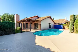 2236 W Kiowa Cir, Mesa, AZ 85202 - Photo 35