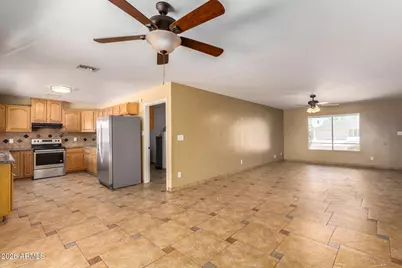 1885 E Alameda Drive, Tempe, AZ 85282 - Photo 9
