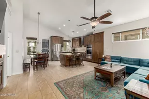 2409 E Hiddenview Dr, Phoenix, AZ 85048 - Photo 9