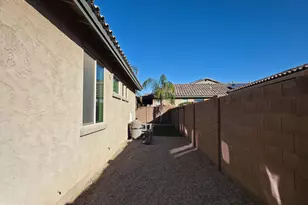 4049 S 185th Ave, Goodyear, AZ 85338 - Photo 29