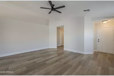 2518 W Carson Road, Phoenix, AZ 85041 - Photo 7