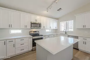 2518 W Carson Rd, Phoenix, AZ 85041 - Photo 1