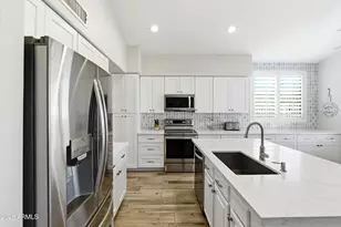 4304 E Sands Dr, Phoenix, AZ 85050 - Photo 13