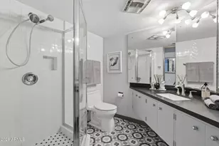 6502 N Central Ave, Phoenix, AZ 85012 - Photo 25