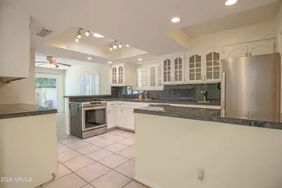 6330 E Catalina Drive, Scottsdale, AZ 85251 - Photo 3