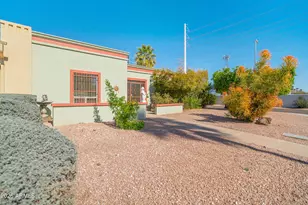 6330 E Catalina Dr, Scottsdale, AZ 85251 - Photo 13