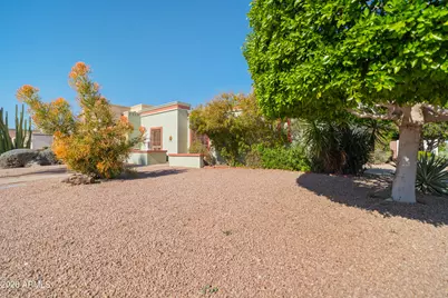 6330 E Catalina Drive, Scottsdale, AZ 85251 - Photo 11