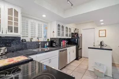 6330 E Catalina Drive, Scottsdale, AZ 85251 - Photo 3