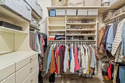 3450 E Pyrenees Pass, Phoenix, AZ 85018 - Photo 47