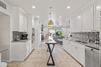 6810 E Granada Road, Scottsdale, AZ 85257 - Photo 9