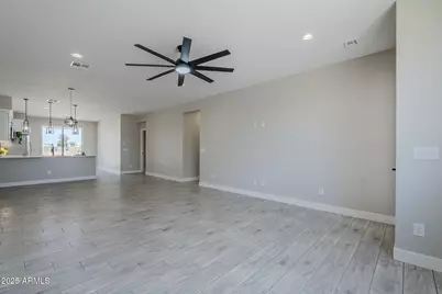 392 W Lincoln Avenue, Coolidge, AZ 85128 - Photo 7