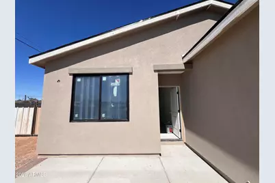 392 W Lincoln Avenue, Coolidge, AZ 85128 - Photo 9