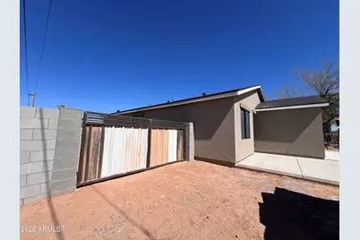 392 W Lincoln Avenue, Coolidge, AZ 85128 - Photo 3