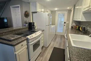 8611 S 48th St, Phoenix, AZ 85044 - Photo 5