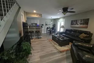 8611 S 48th St, Phoenix, AZ 85044 - Photo 3