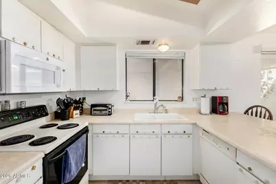 7515 W Sequoia Drive, Glendale, AZ 85308 - Photo 15