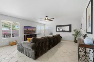 821 E Kesler Ln, Chandler, AZ 85225 - Photo 9