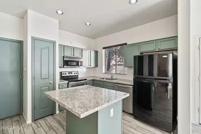 1332 E Dunbar Drive, Phoenix, AZ 85042 - Photo 9