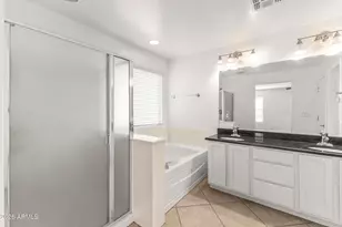 2535 W Lucia Dr, Phoenix, AZ 85085 - Photo 15