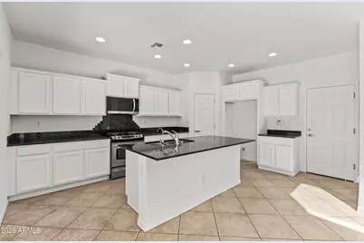 2535 W Lucia Drive, Phoenix, AZ 85085 - Photo 5