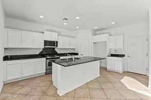 2535 W Lucia Dr, Phoenix, AZ 85085 - Photo 5