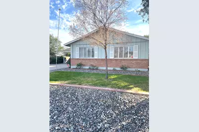 2301 E Laurel Lane, Phoenix, AZ 85028 - Photo 3