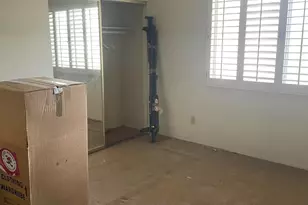 2301 E Laurel Ln, Phoenix, AZ 85028 - Photo 19