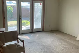 2301 E Laurel Ln, Phoenix, AZ 85028 - Photo 13