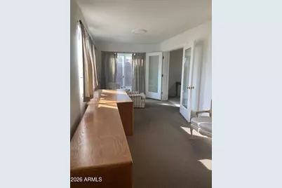 2301 E Laurel Lane, Phoenix, AZ 85028 - Photo 11