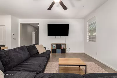 17449 W Patrick Lane, Surprise, AZ 85387 - Photo 7