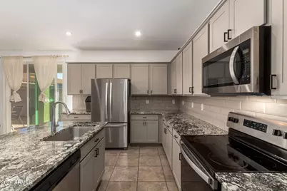 17449 W Patrick Lane, Surprise, AZ 85387 - Photo 11