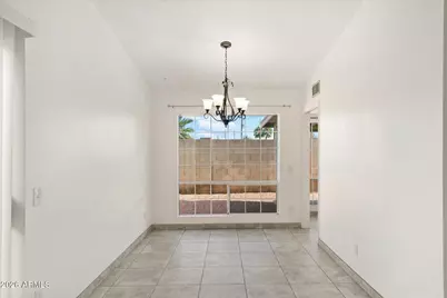 8037 N 40th Avenue, Phoenix, AZ 85051 - Photo 11